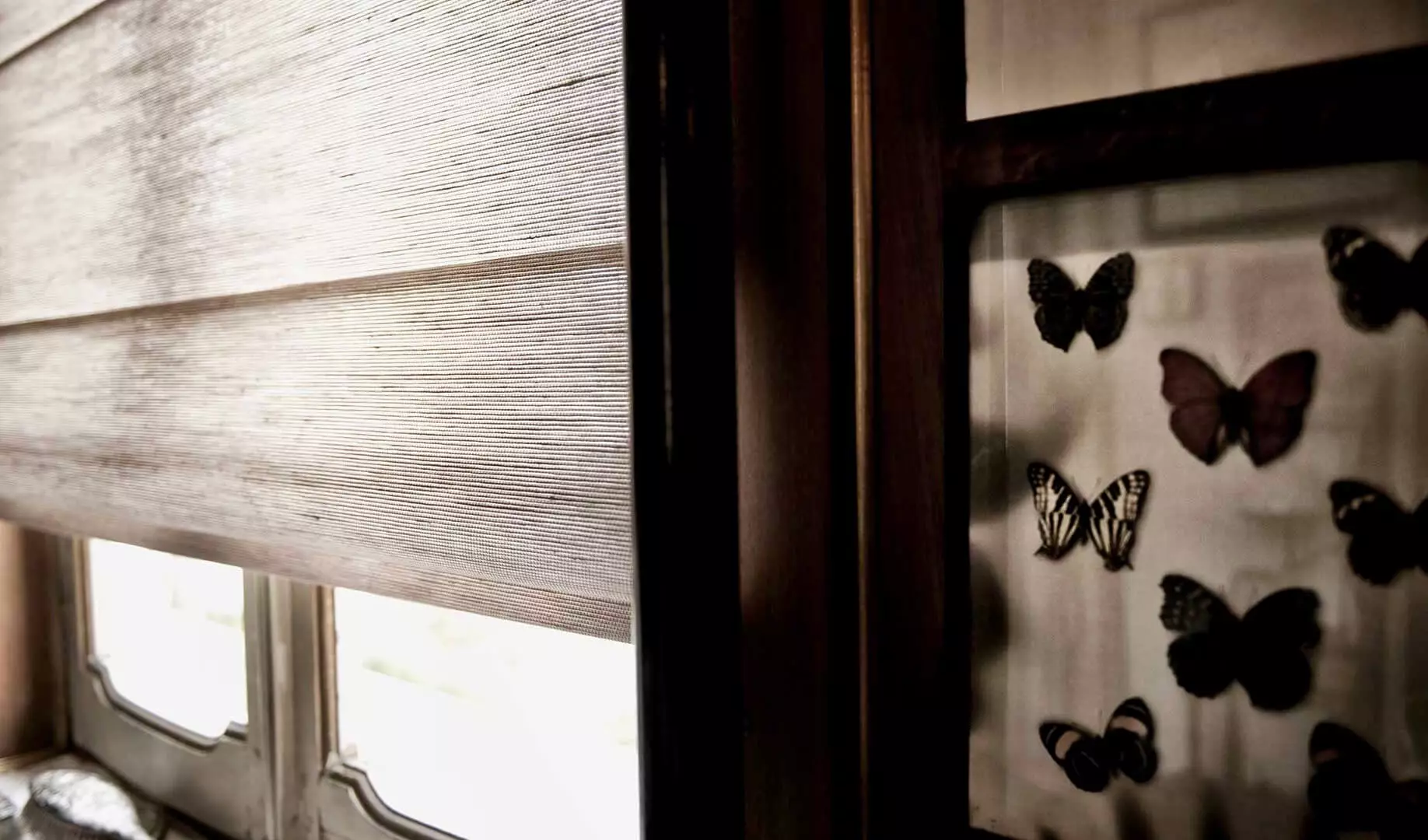 Classic Flat-Fold Roman Blind